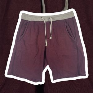 American Eagle Burgundy shorts men size Small